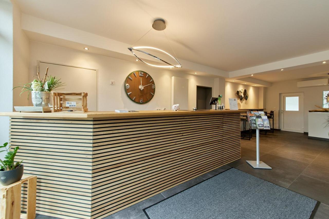 Moselhotel Weinhaus Simon 'Sauna'Restaurant'Eladesaeule Wintrich Ngoại thất bức ảnh