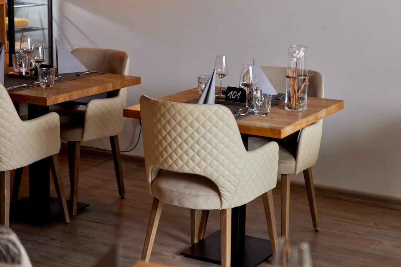 Moselhotel Weinhaus Simon 'Sauna'Restaurant'Eladesaeule Wintrich Ngoại thất bức ảnh