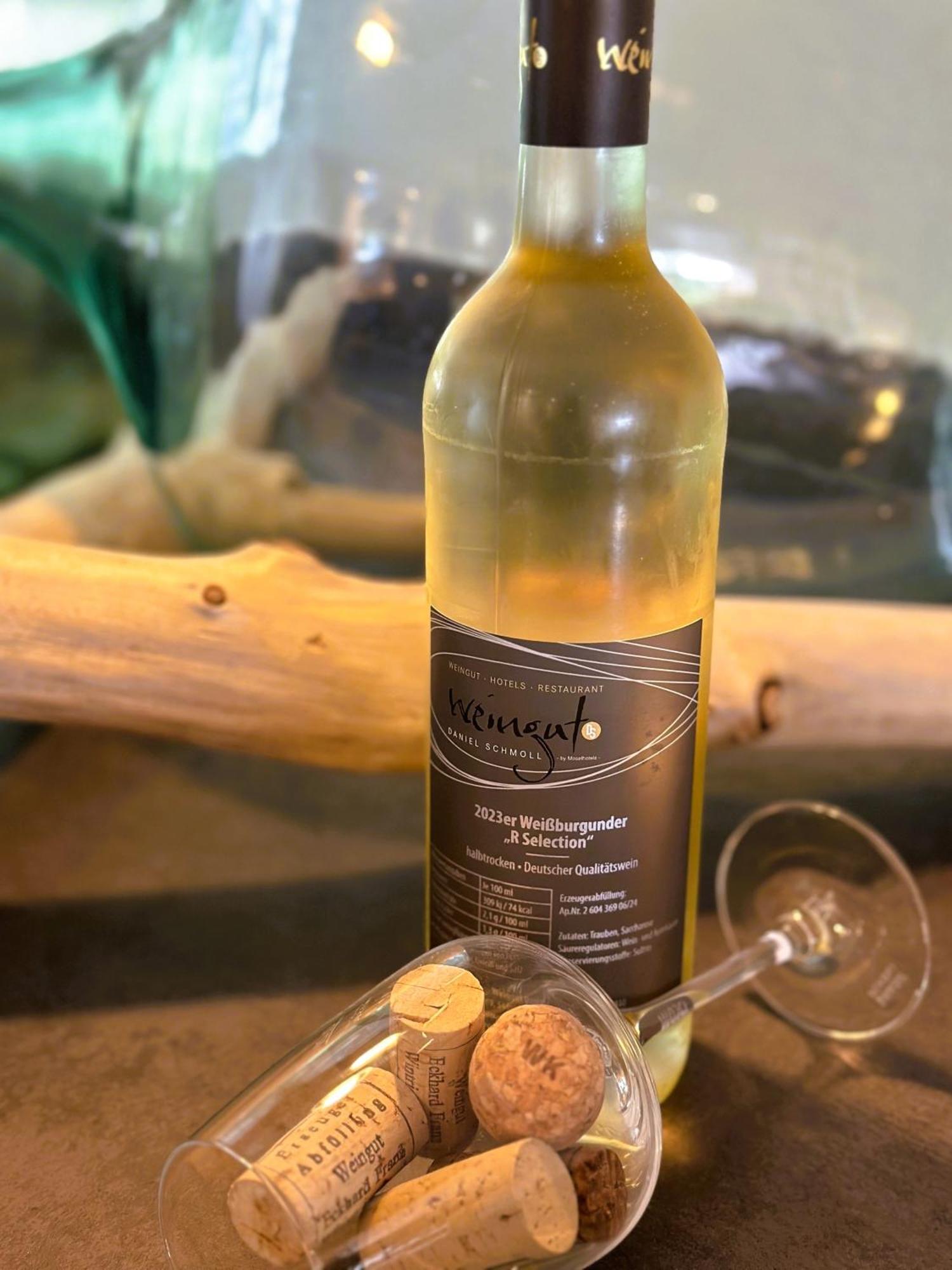 Moselhotel Weinhaus Simon 'Sauna'Restaurant'Eladesaeule Wintrich Ngoại thất bức ảnh