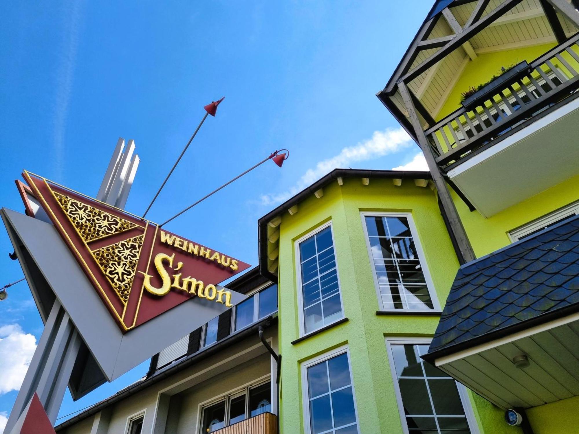 Moselhotel Weinhaus Simon 'Sauna'Restaurant'Eladesaeule Wintrich Ngoại thất bức ảnh